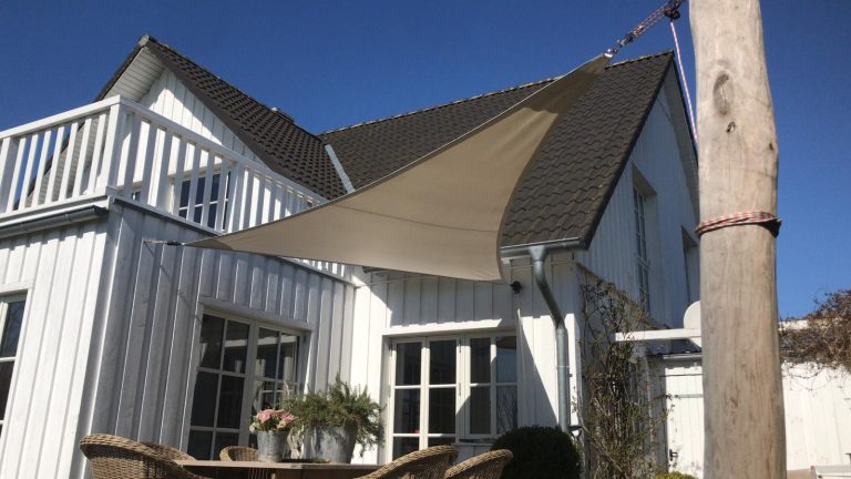 Sonnensegel für den Pool – Eleganter Sonnenschutz für Ihre Wohlfühloase